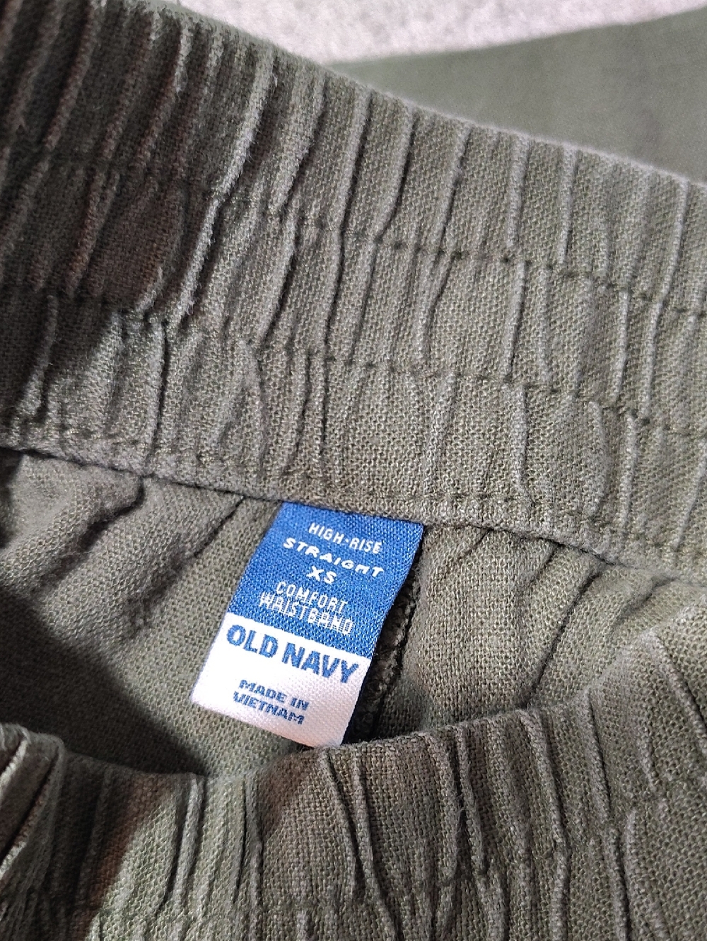 Old Navy Ladies Olive Green Capri Pants,  Ladies Size X-Small,  Summer Pants - Picture 8 of 10